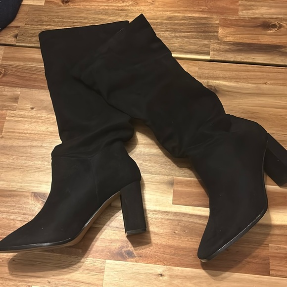 Express Black Suede Boots - Picture 1 of 4